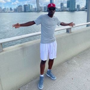 Meet your Posher, Jeffrey